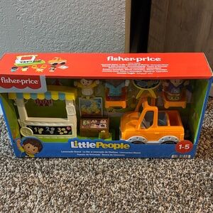 the Fisher-Price Little People Lemonade Stand playset